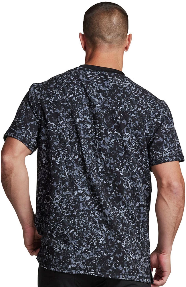 Dickies Clearance Men's Fractured Prism Pewter Print Scrub Top - Image 2