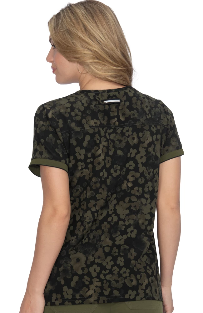 Koi Clearance Women's Hustle & Heart Tonal Cheetah Olive Print Scrub Top - Image 2