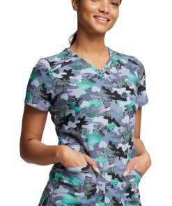 Dickies Women's V-Neck Tough Love Print Scrub Top -Silverts-shop 3 di dk616 print 650 3