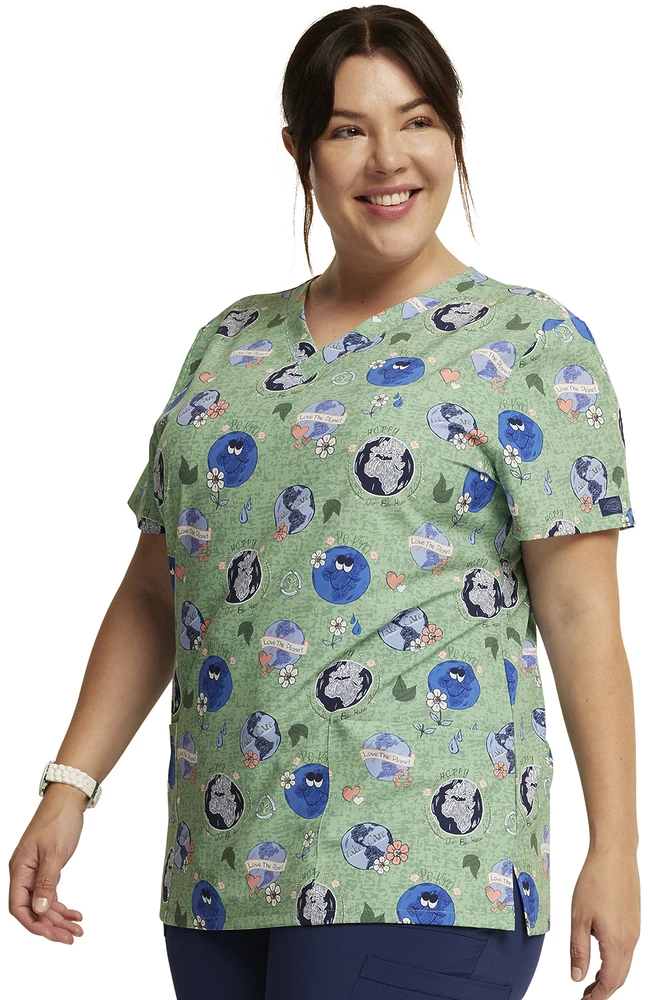 Dickies Women's Happy To Be Here Print Scrub Top - Image 3