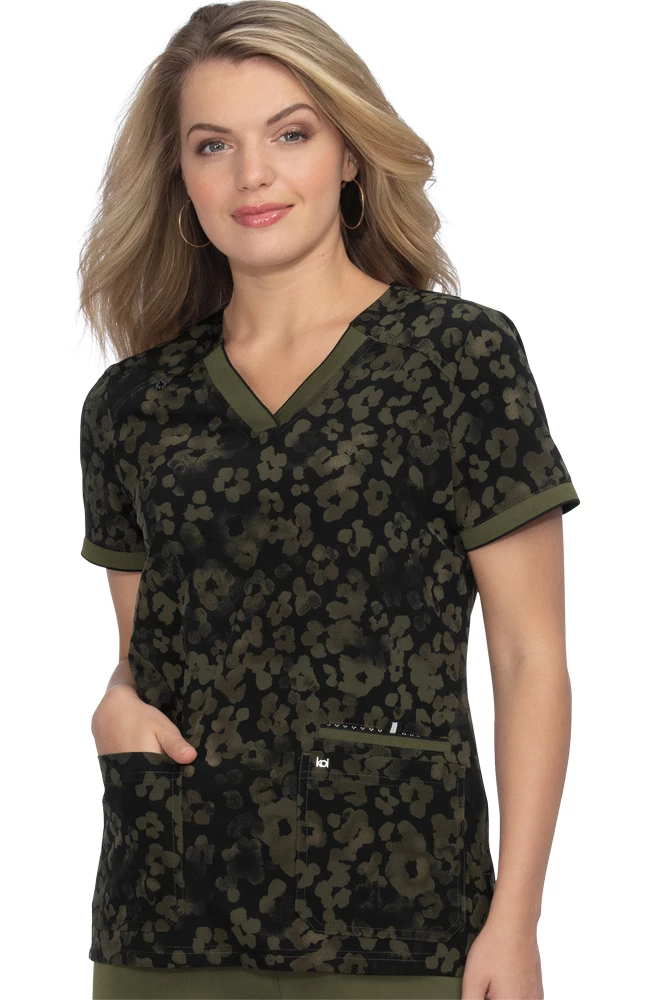 Koi Clearance Women's Hustle & Heart Tonal Cheetah Olive Print Scrub Top - Image 3