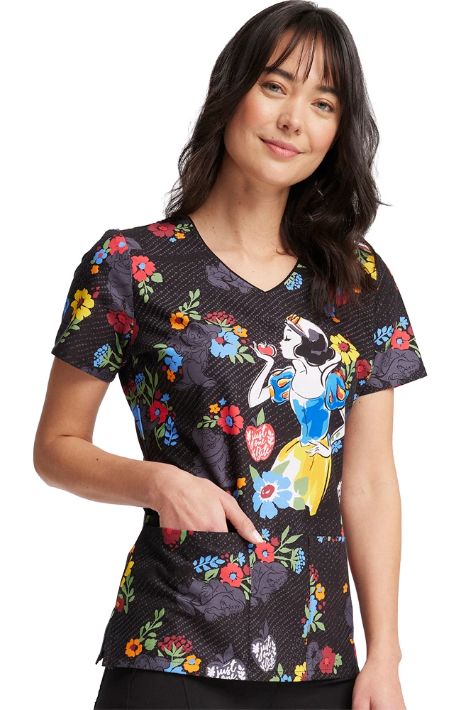 Cherokee Women's Just One Apple Print Scrub Top - Image 4