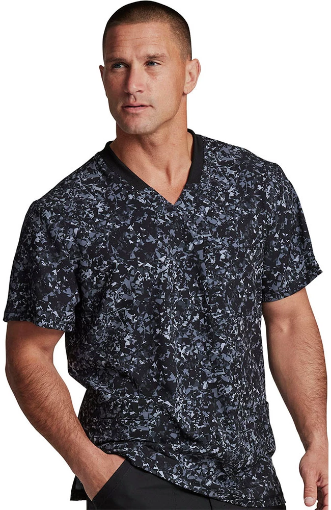 Dickies Clearance Men's Fractured Prism Pewter Print Scrub Top - Image 4