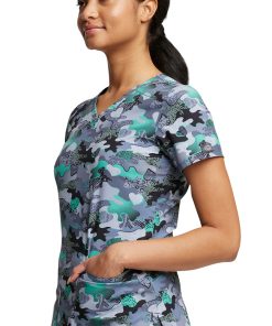 Dickies Women's V-Neck Tough Love Print Scrub Top -Silverts-shop 4 di dk616 print 650 3