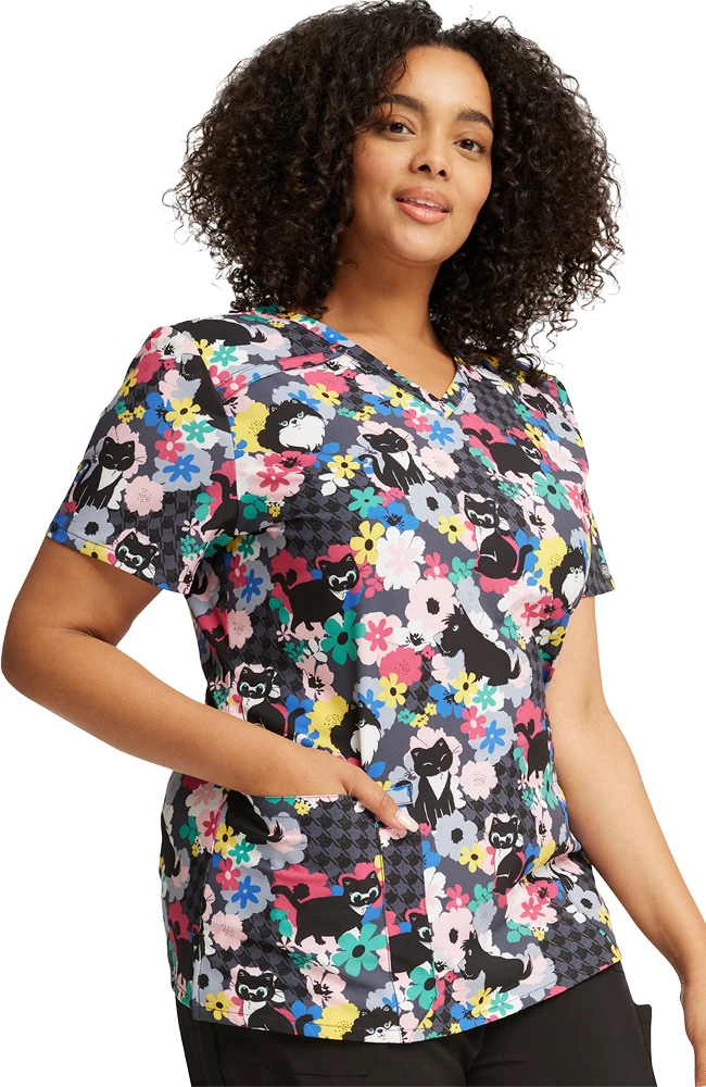 Dickies Women's V-Neck Furever Floral Print Scrub Top - Image 4