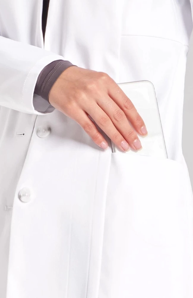 Medelita Women's Anandi Slim Fit Lab Coat - Image 5