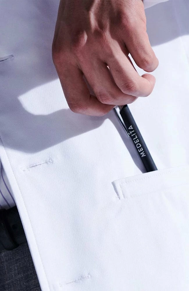 Medelita Men's H W Cushing Lab Coat - Image 6